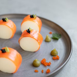 Valkuais-kylmäsavulohisushi