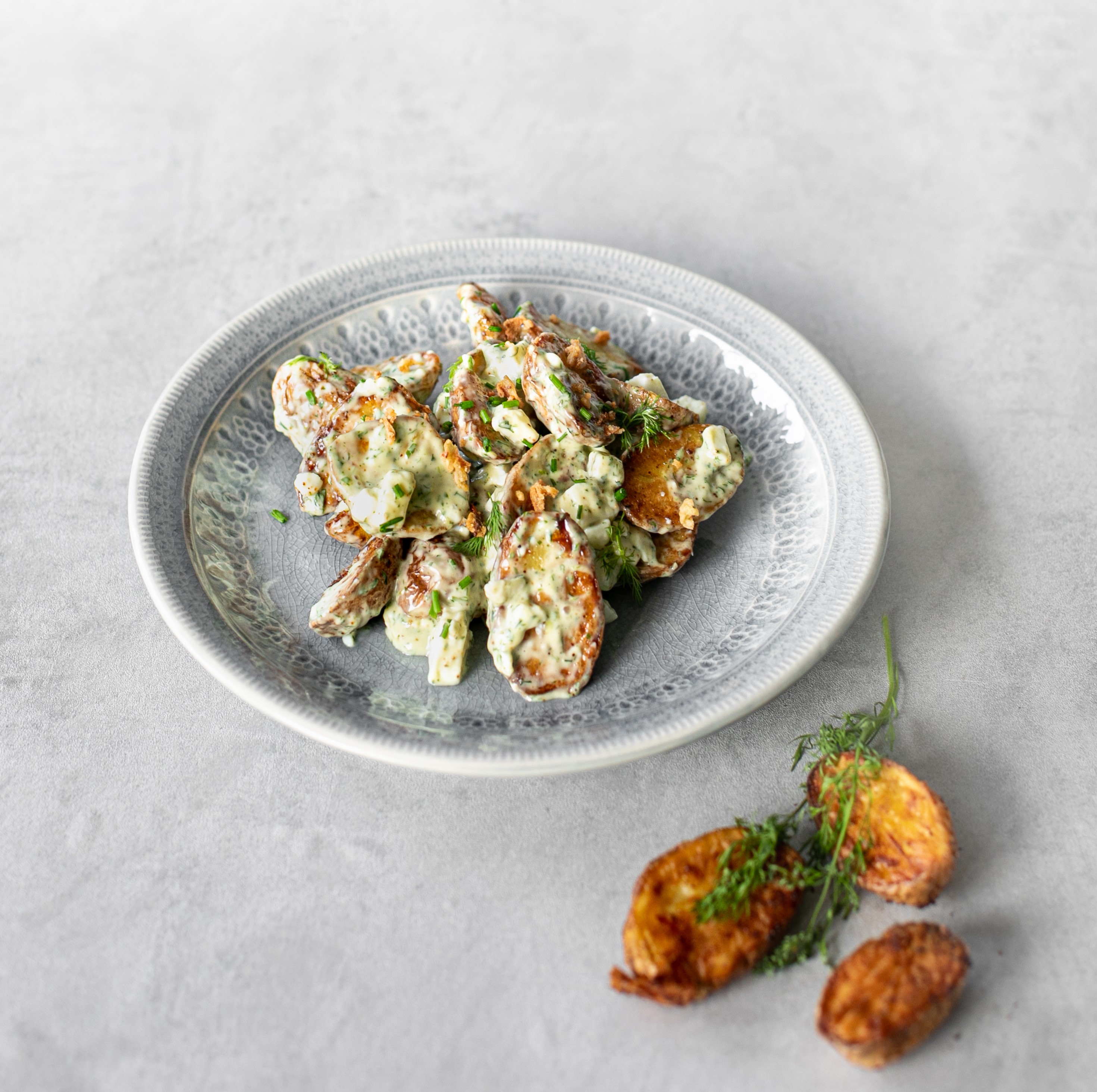 Maukas valkuais-perunasalaatti