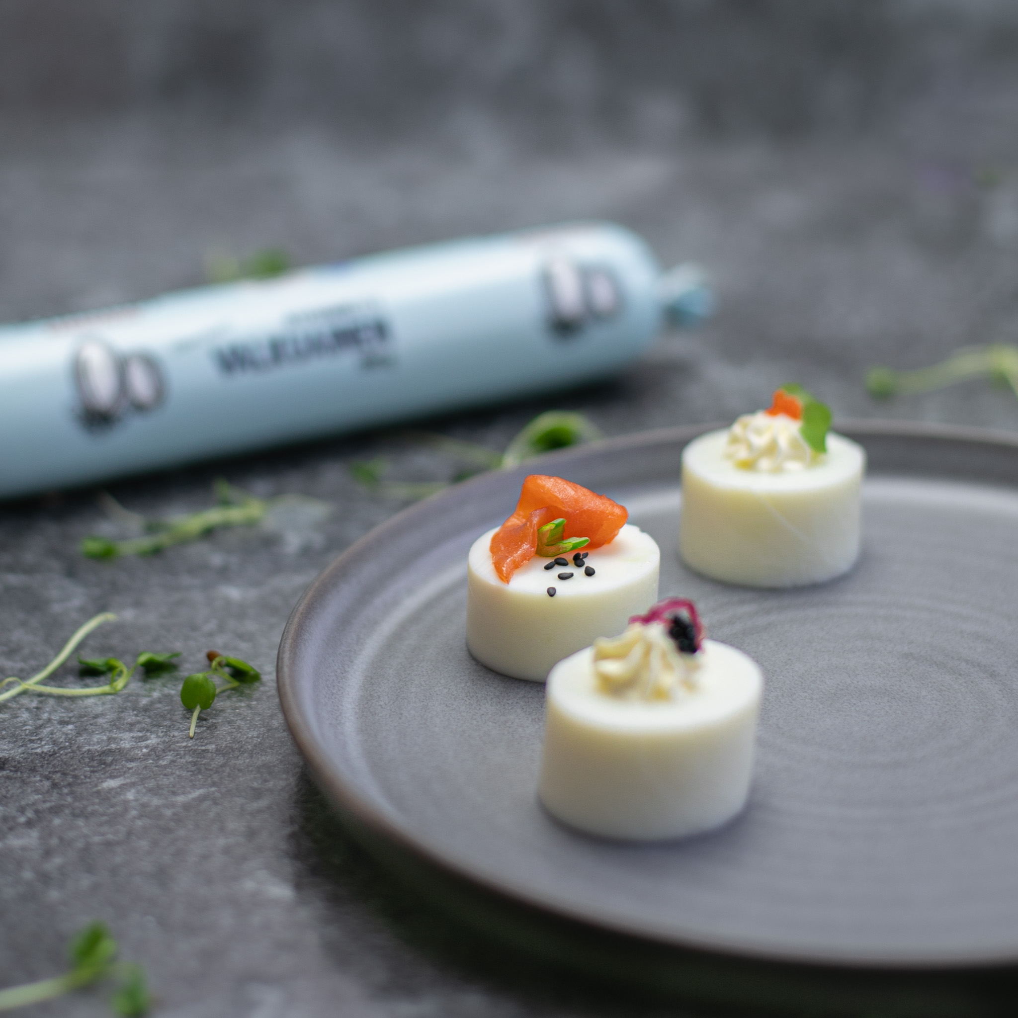 Cocktail-palat kypsennetystä valkuaisesta