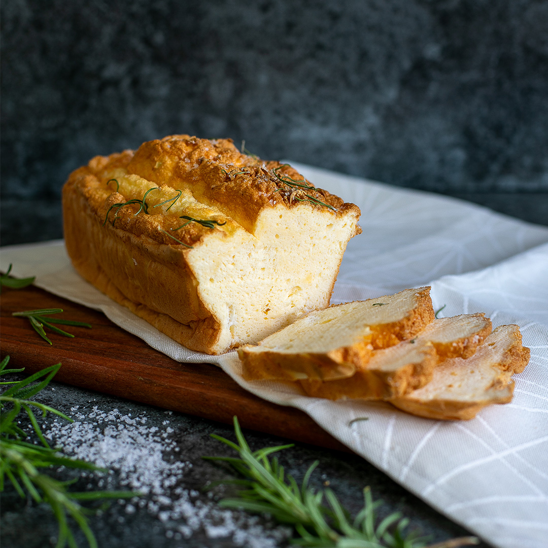 Viljaton valkosipuli-rosmariinileipä